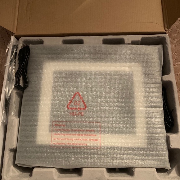 New In Box Digital Picture Frame - Picture 3 of 3